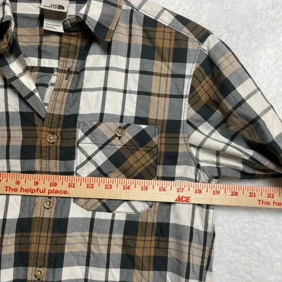 The North Face Men’s Plaid Button-Up Shirt Size Small Outdoor Hiking Fall - Picture 4 of 8